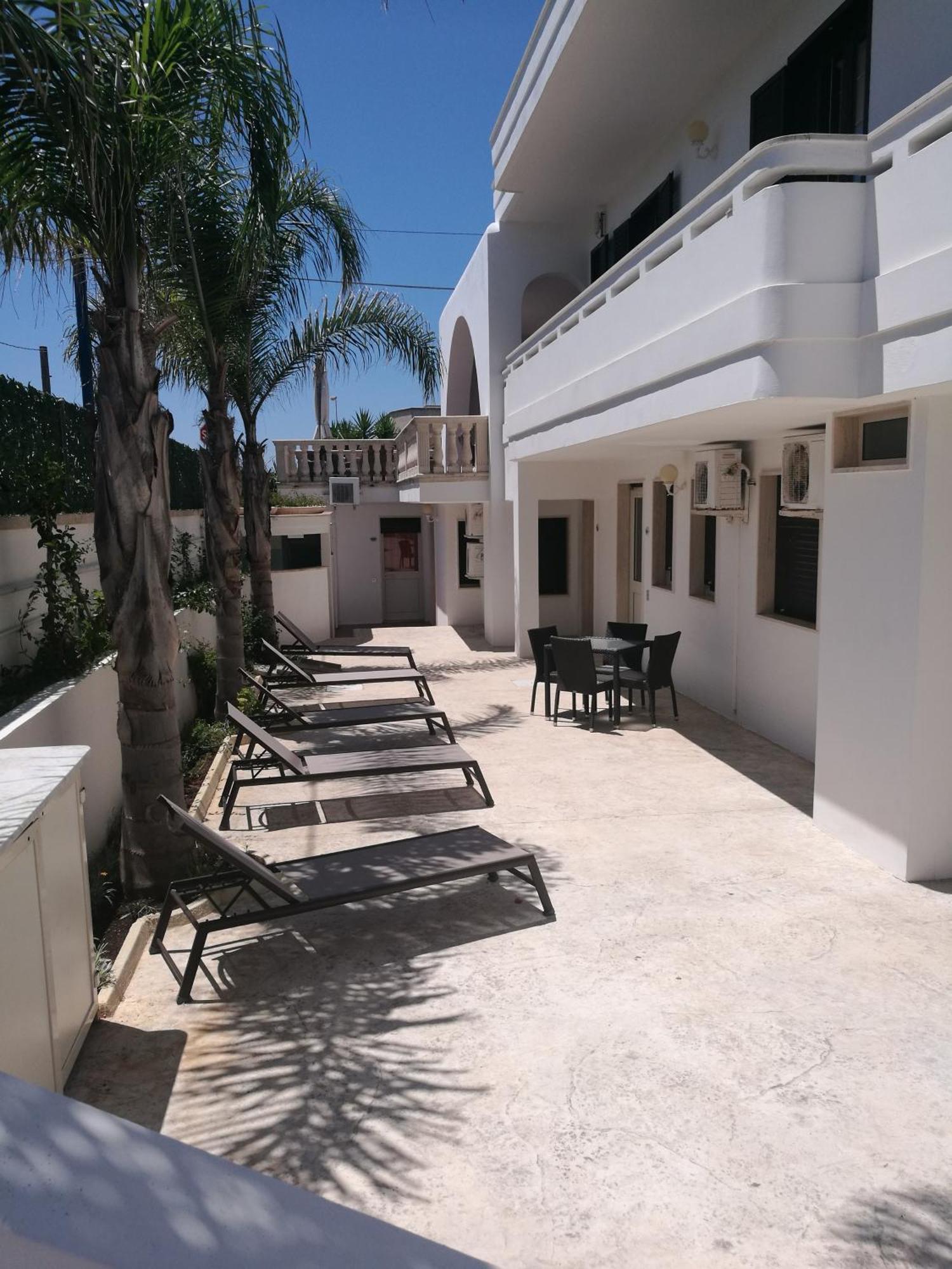 Hotel Villa Giovanna Torre Suda Exterior photo