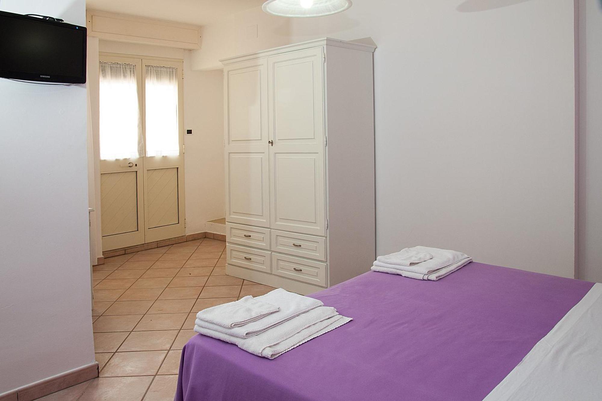 Hotel Villa Giovanna Torre Suda Exterior photo