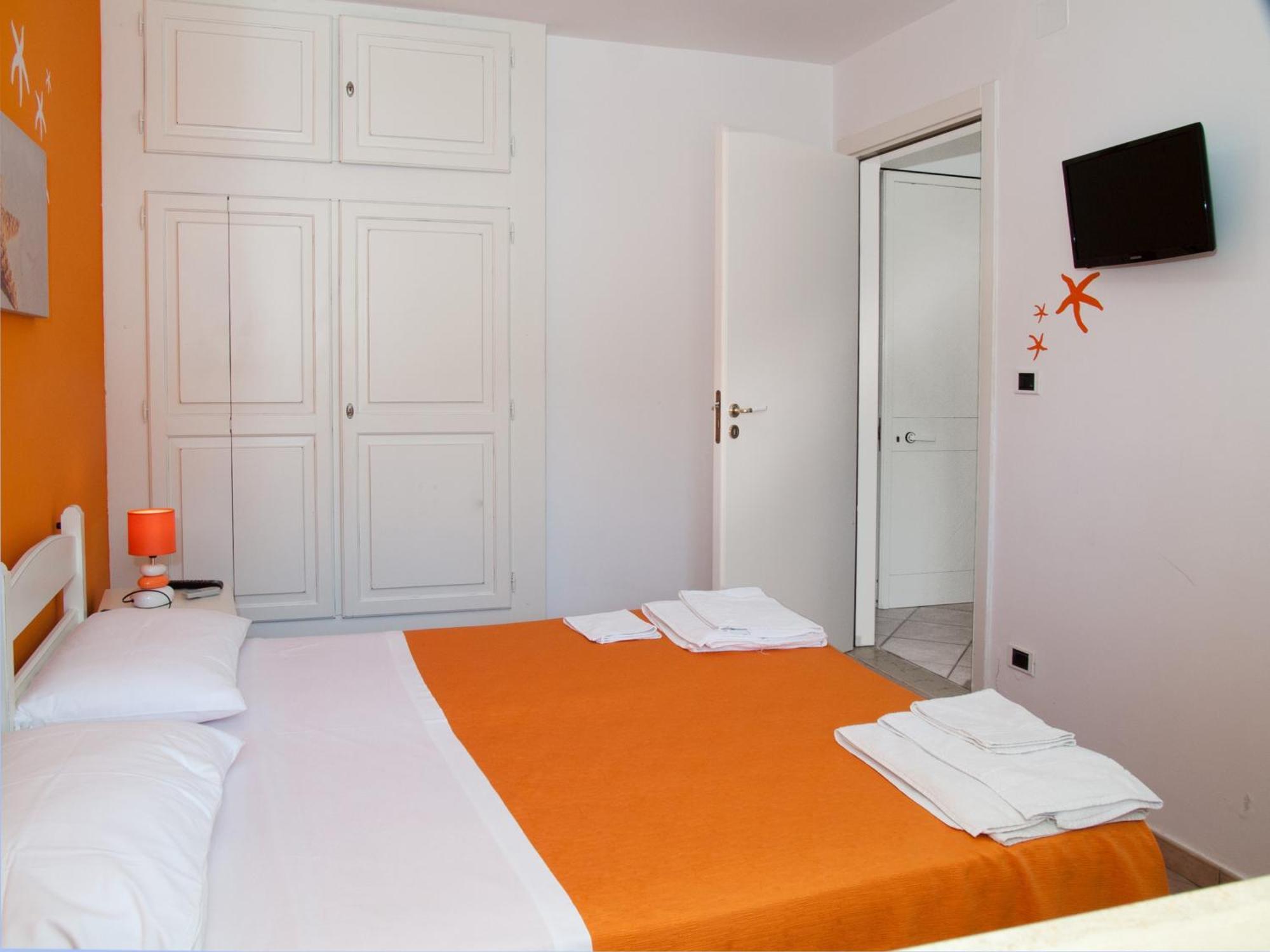 Hotel Villa Giovanna Torre Suda Exterior photo