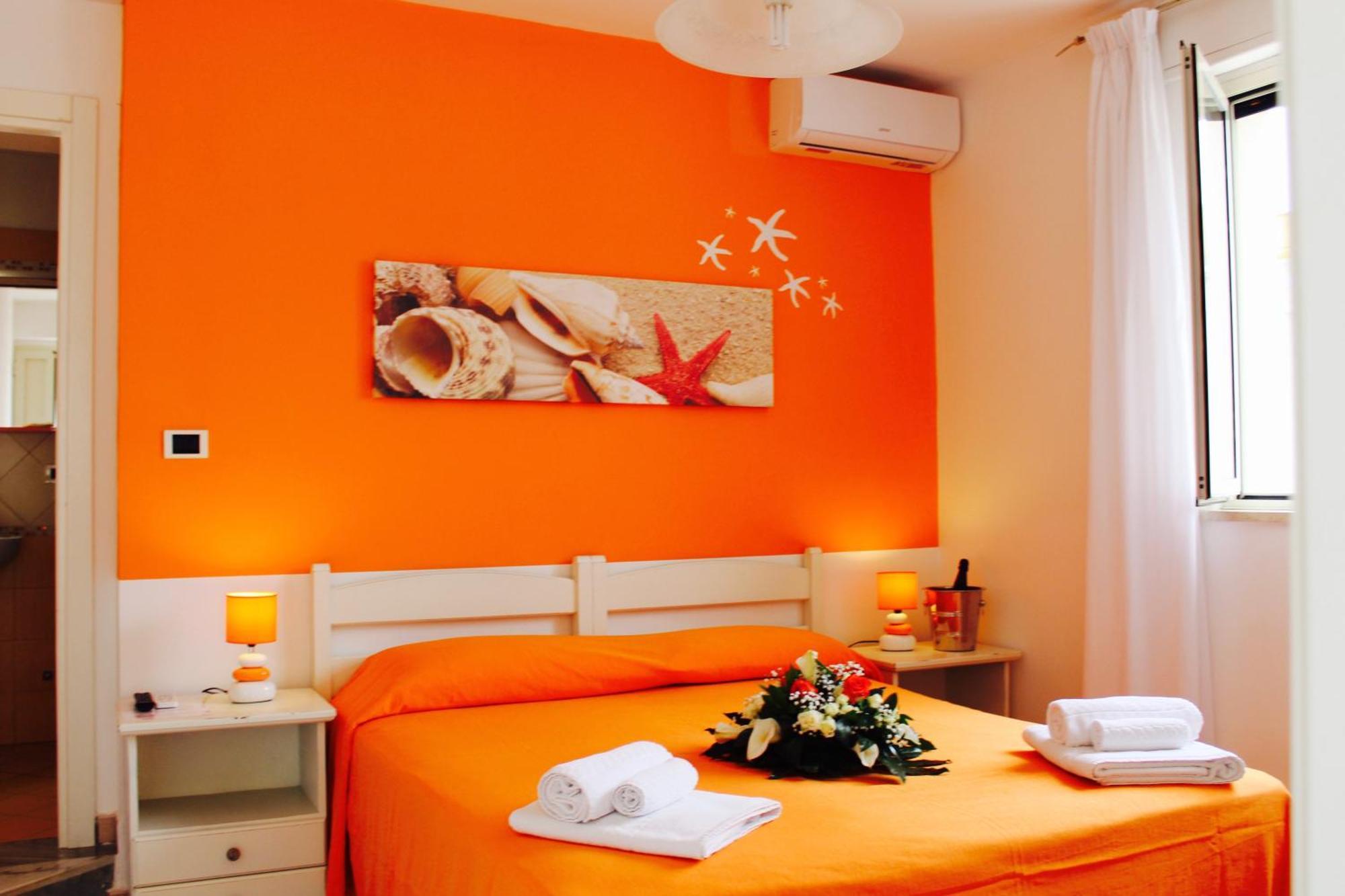 Hotel Villa Giovanna Torre Suda Exterior photo